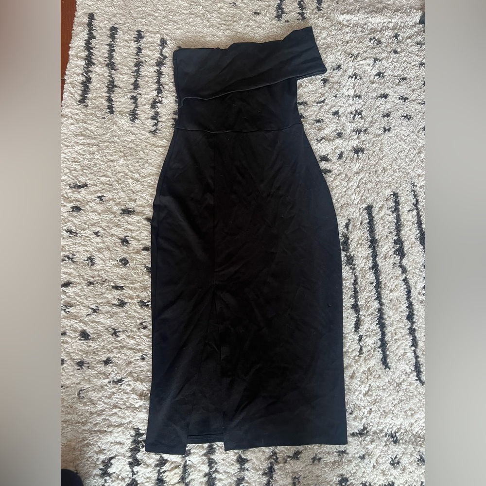 Lulus Black one shoulder midi dress (size XS)